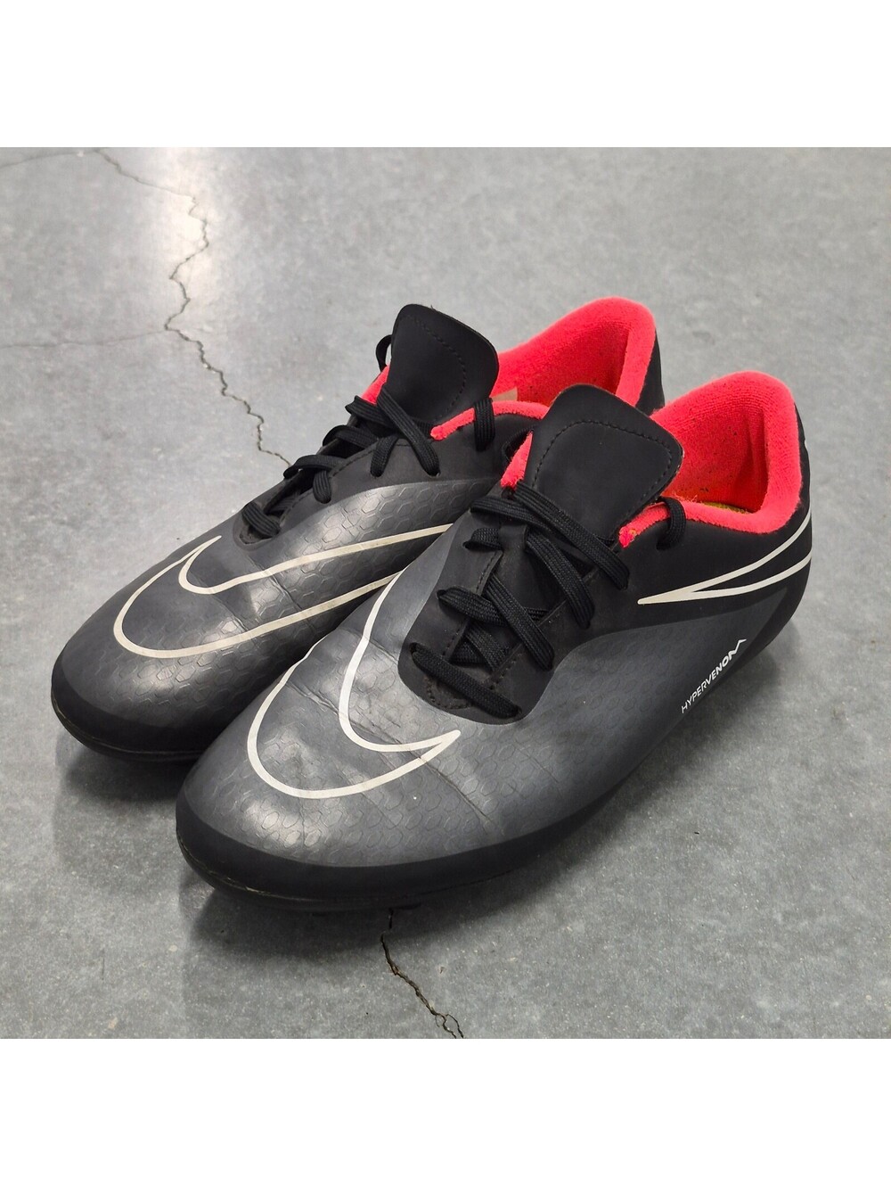 Nike Hypervenom Youth Shoes Size 5Y